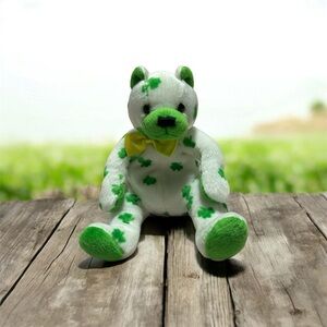 Ty Beanie Baby ‘Clover’ Green and White Shamrock Bear Plush NWOT